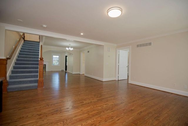 5516 Fairway Road, Fairway, KS 66205