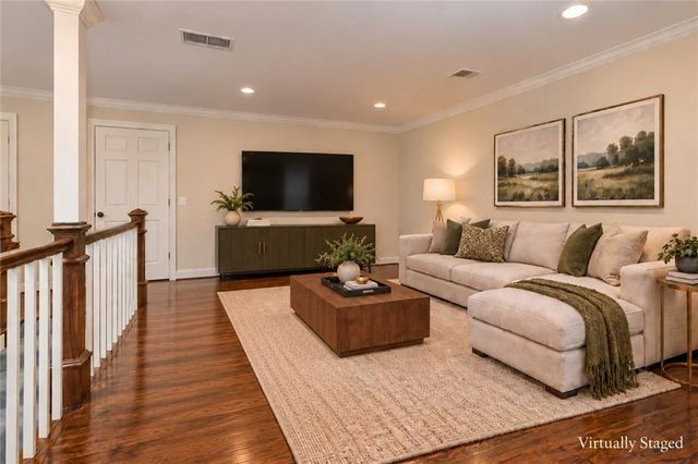 5516 Fairway Road, Fairway, KS 66205