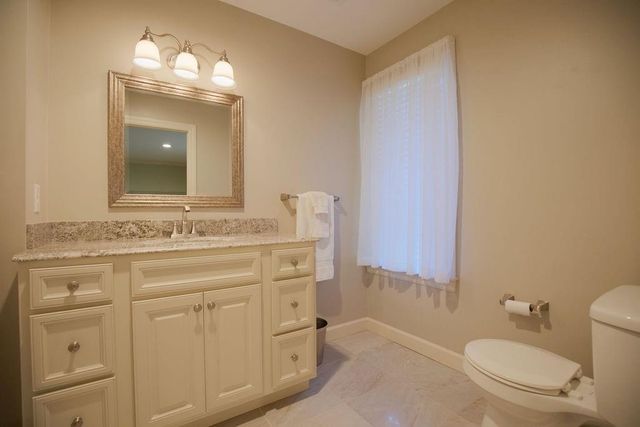 5516 Fairway Road, Fairway, KS 66205