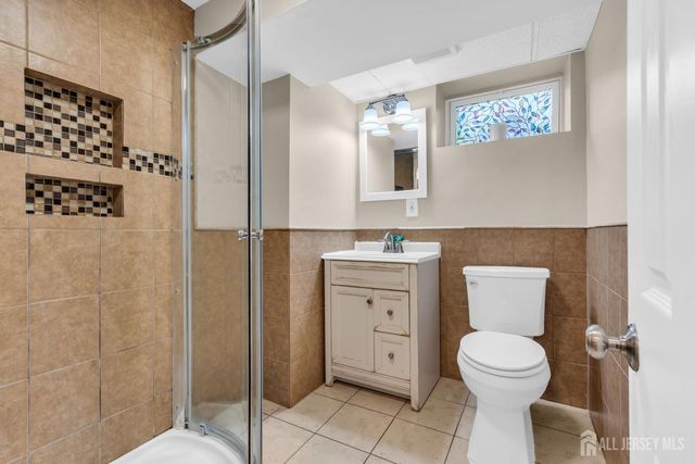 43 Mimi Road, Old Bridge, NJ 08857