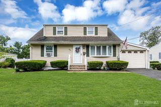 43 Mimi Road, Old Bridge, NJ 08857