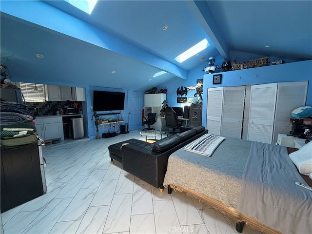 5300 Calhoun, Sherman Oaks, CA 91401