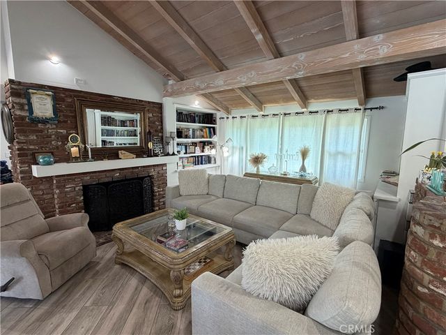 5300 Calhoun, Sherman Oaks, CA 91401