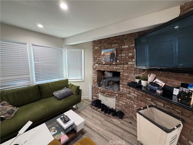 5300 Calhoun, Sherman Oaks, CA 91401