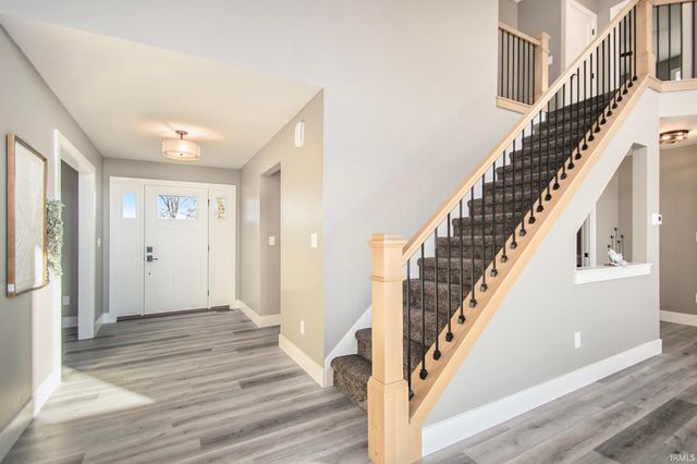 30983 County Road 10, Granger, IN 46530
