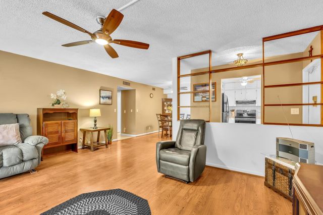 405 N Laurel Drive 206, Margate, FL 33063