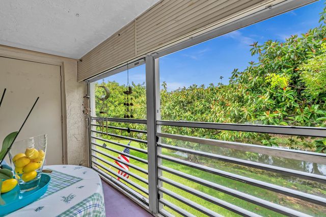 405 N Laurel Drive 206, Margate, FL 33063