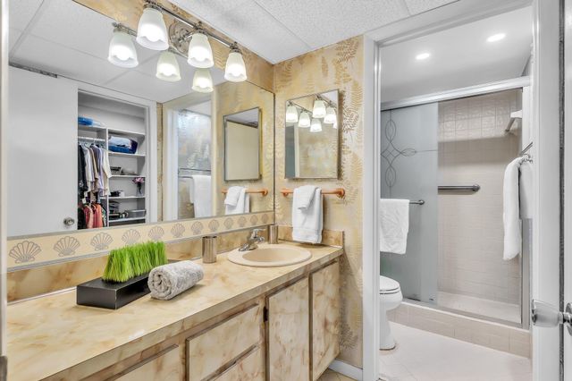405 N Laurel Drive 206, Margate, FL 33063