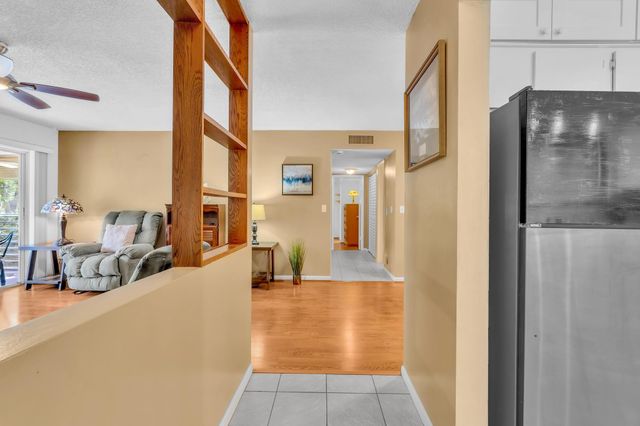 405 N Laurel Drive 206, Margate, FL 33063