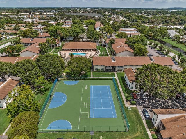 405 N Laurel Drive 206, Margate, FL 33063