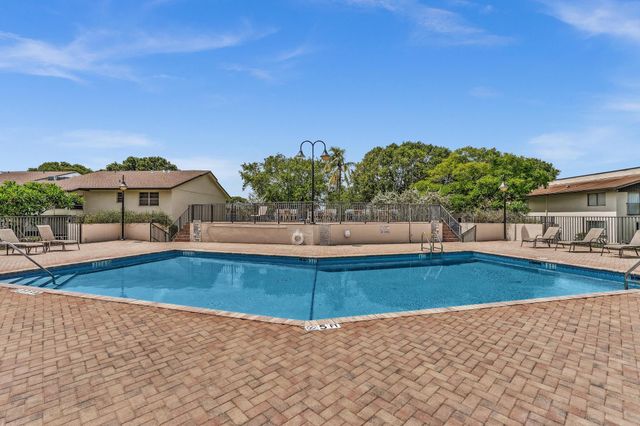 405 N Laurel Drive 206, Margate, FL 33063