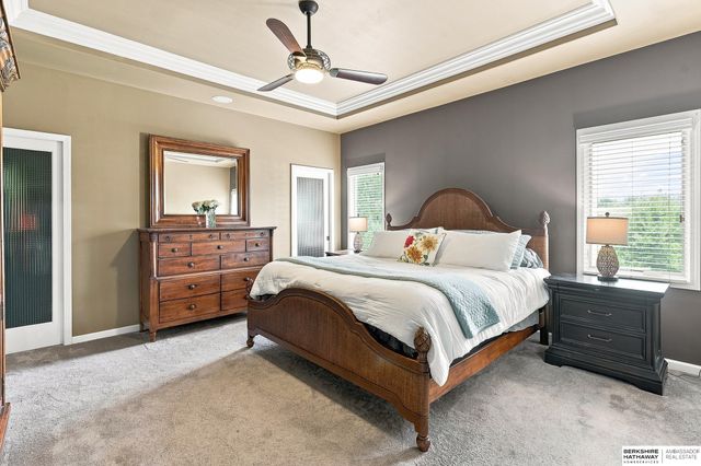 17318 Redman Circle, Omaha, NE 68116