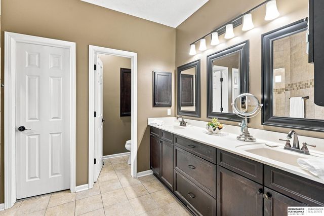 17318 Redman Circle, Omaha, NE 68116