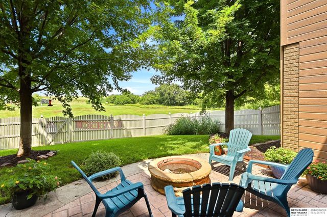 17318 Redman Circle, Omaha, NE 68116