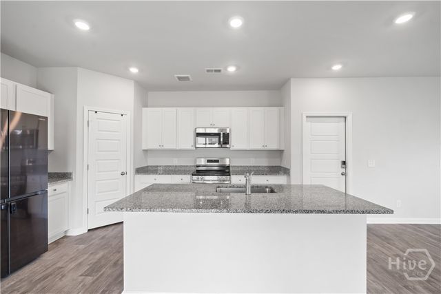 102 Hydrangea Way, Bloomingdale, GA 31302
