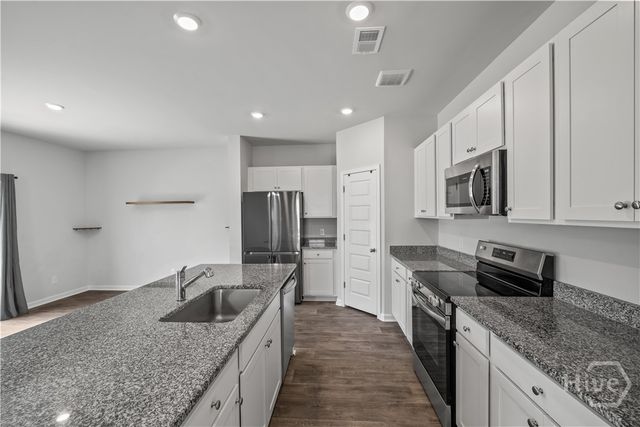 102 Hydrangea Way, Bloomingdale, GA 31302