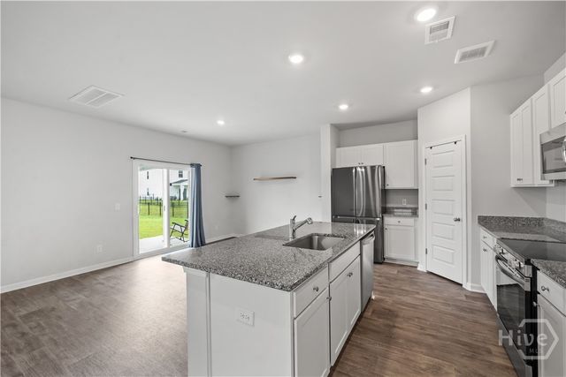 102 Hydrangea Way, Bloomingdale, GA 31302