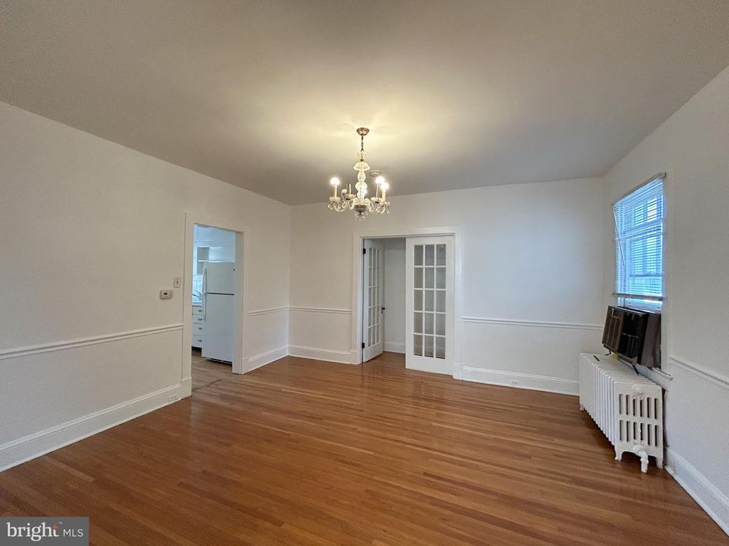 Image 20 of property listing at 1400 VALLEY AVE, Winchester, VA 22601