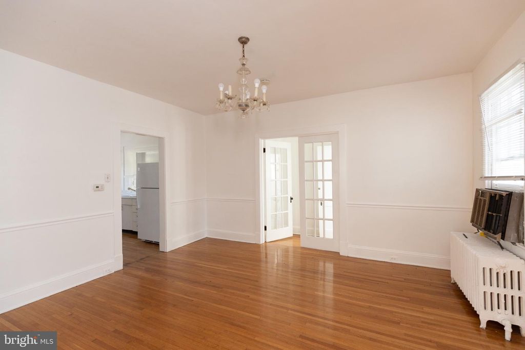 Image 23 of property listing at 1400 VALLEY AVE, Winchester, VA 22601