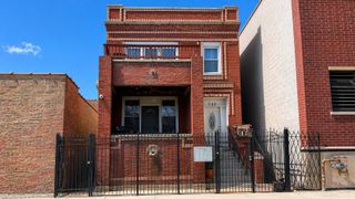 808 N Sacramento Boulevard 1R, Chicago, IL 60622
