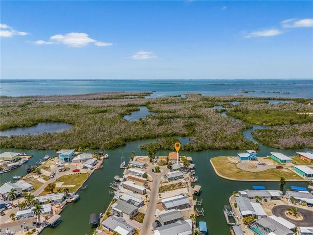 3954 Dewberry LN, St. James City, FL 33956