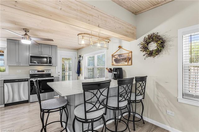 3954 Dewberry LN, St. James City, FL 33956