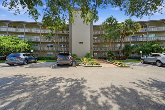 3005 Portofino Isle M2, Coconut Creek, FL 33066
