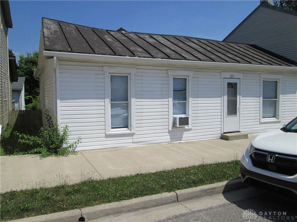 320 N Commerce Street, Lewisburg, OH 45338