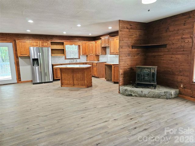 5692 Brooklyn Road, Great Falls, SC 29055