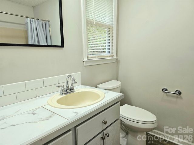 5692 Brooklyn Road, Great Falls, SC 29055