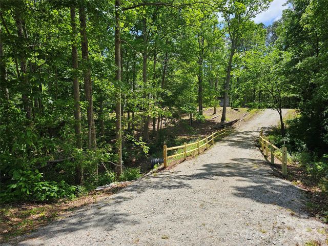 5692 Brooklyn Road, Great Falls, SC 29055