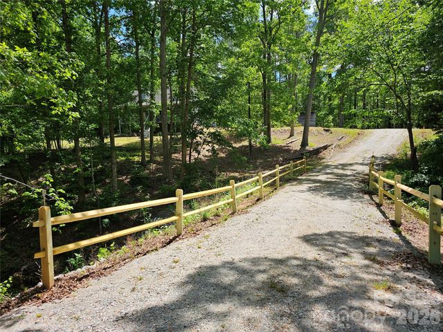 5692 Brooklyn Road, Great Falls, SC 29055