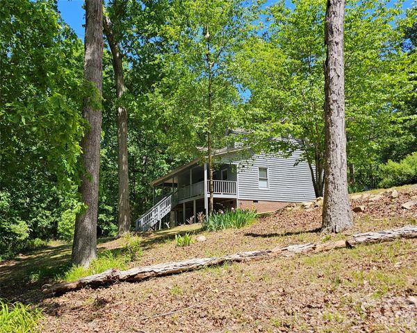 5692 Brooklyn Road, Great Falls, SC 29055
