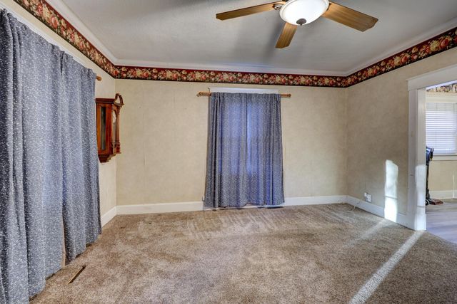 1160 S Maple Street, Carthage, MO 64836