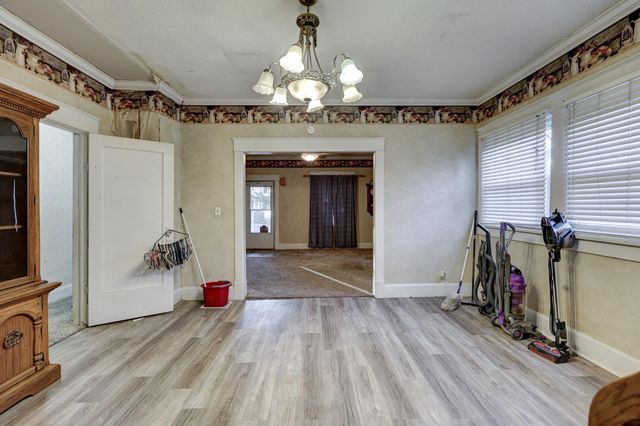 1160 S Maple Street, Carthage, MO 64836