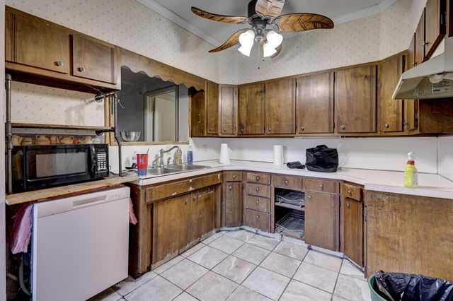 1160 S Maple Street, Carthage, MO 64836