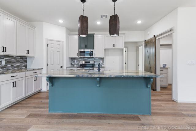 323 A Street NW, Inola, OK 74036