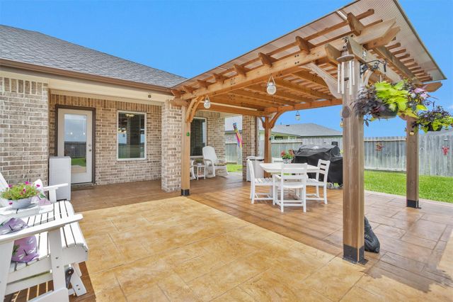 9410 Madison Avenue, Texas City, TX 77591