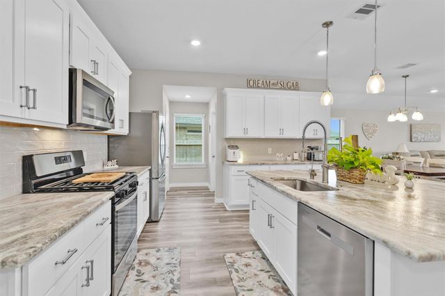 9410 Madison Avenue, Texas City, TX 77591