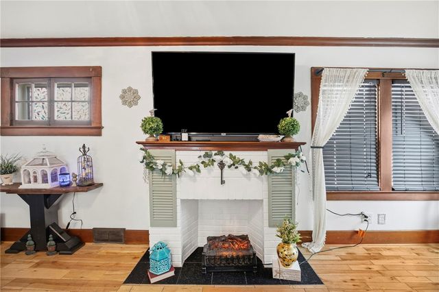 2042 North Clinton Avenue, Rochester, NY 14621