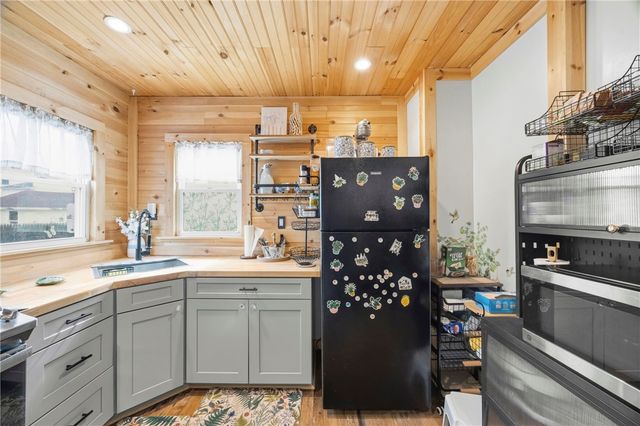 2042 North Clinton Avenue, Rochester, NY 14621