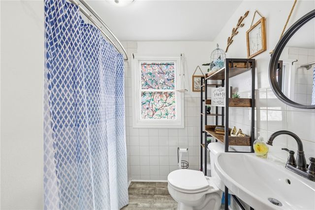 2042 North Clinton Avenue, Rochester, NY 14621