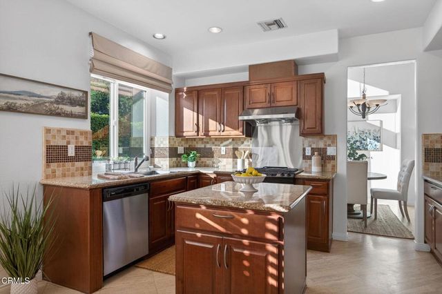 445 Cremona Way, Oak Park, CA 91377