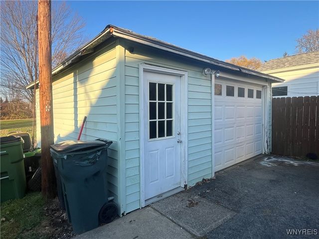 2461 Sylvan Place, Wheatfield, NY 14304