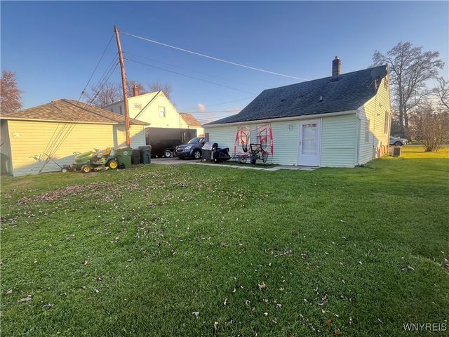 2461 Sylvan Place, Wheatfield, NY 14304