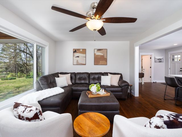 1454 Johnson Rd, Lewisburg, TN 37091