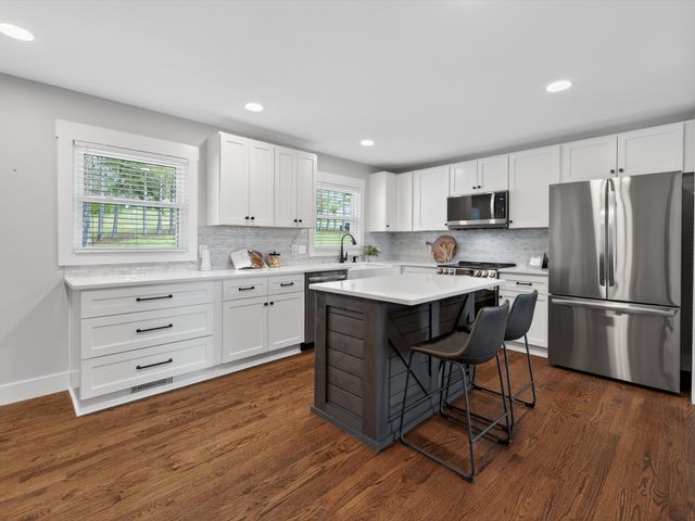 1454 Johnson Rd, Lewisburg, TN 37091