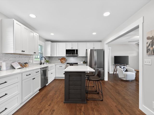 1454 Johnson Rd, Lewisburg, TN 37091