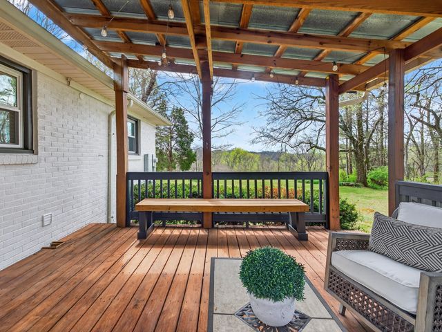 1454 Johnson Rd, Lewisburg, TN 37091