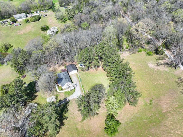 1454 Johnson Rd, Lewisburg, TN 37091